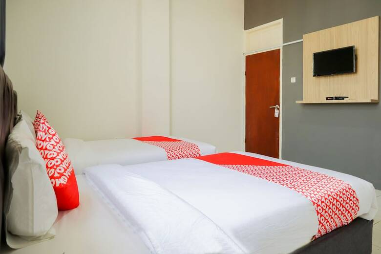 Hotel Oyo 1111 Passer Baroe Inn