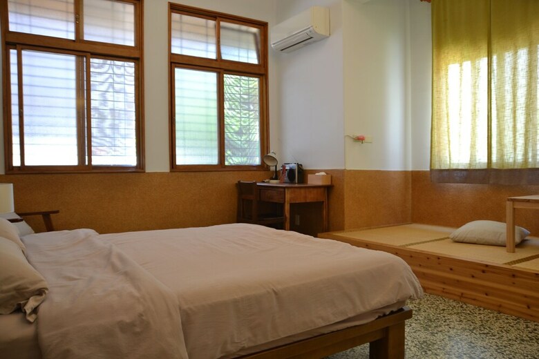 Bed & Breakfast Alley X Tainan