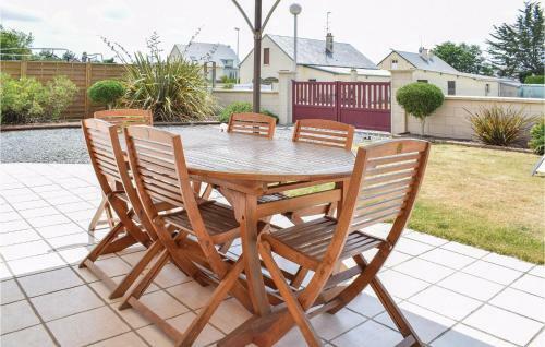 Holiday Home Rue Des Ajoncs