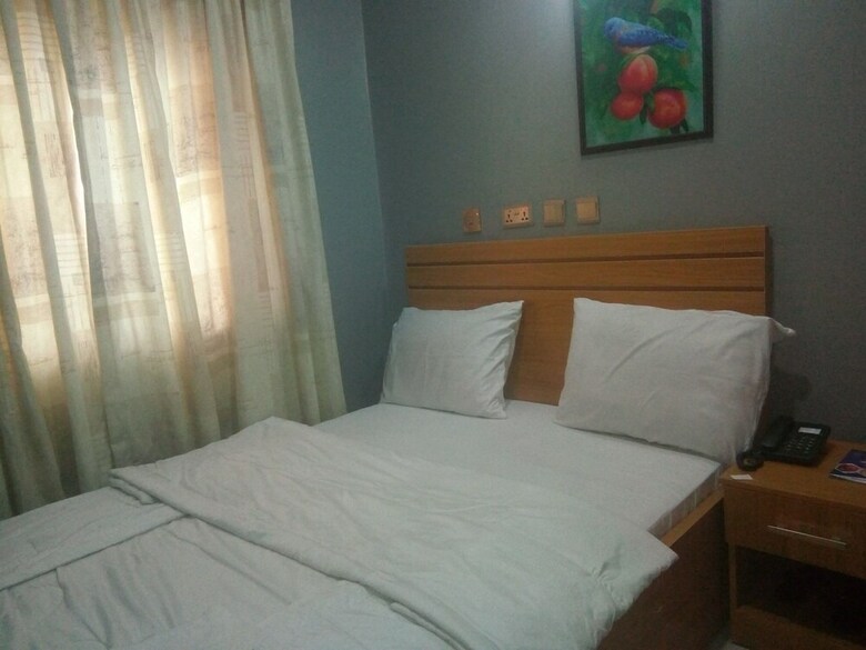 Glamour Park Hotel & Suites