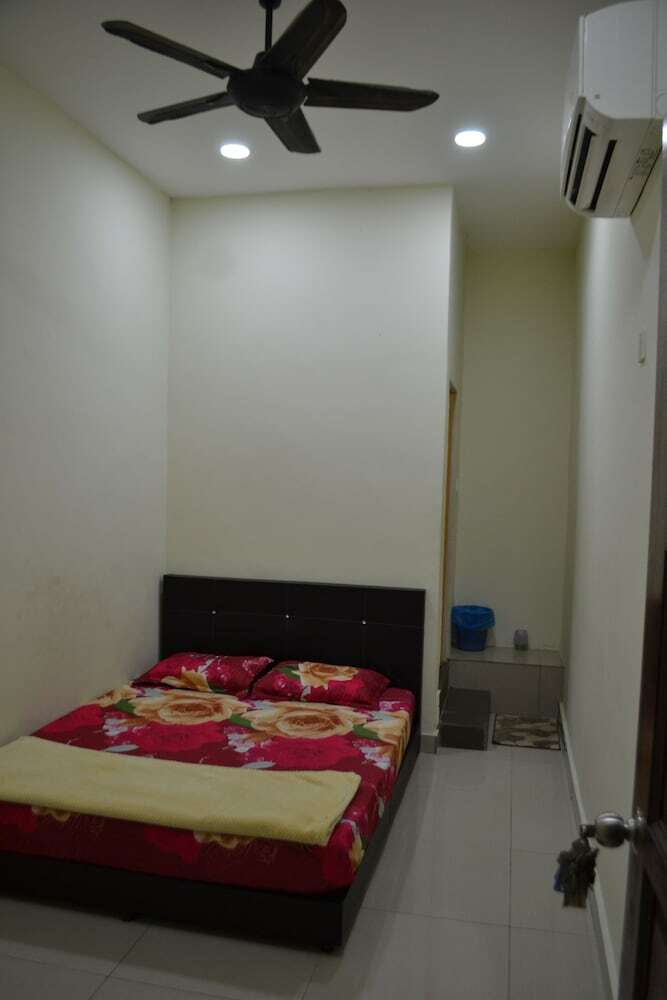 Hotel Sitiyam Homestay Seri Kembangan