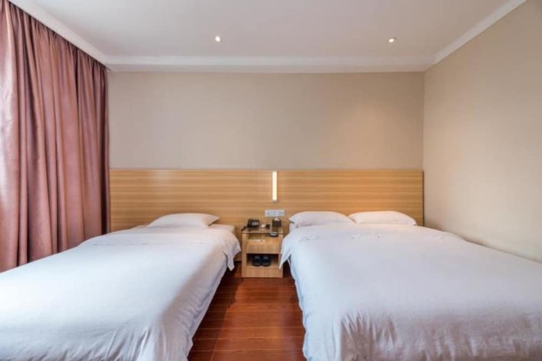 Hotel Yimi Shiergong Metro Station Branch