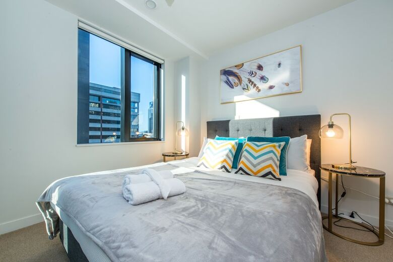 Jht - 2 Brm Apartment Level 7, Opposite To Skytower