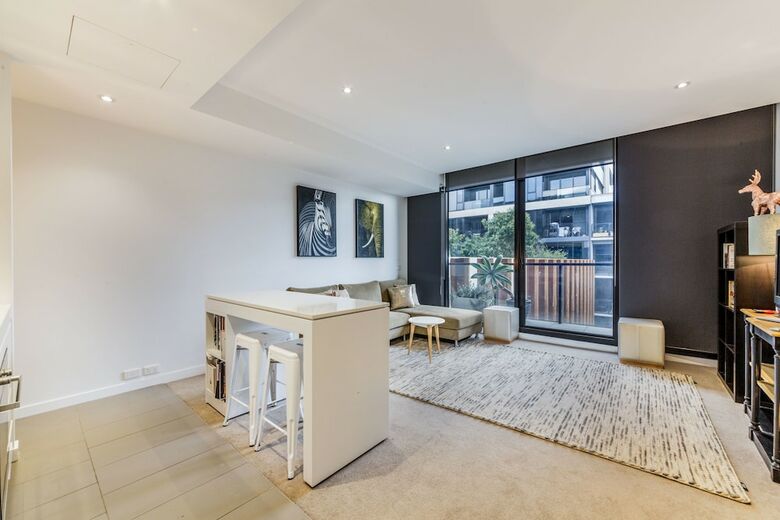 Elegant 1 Bed 1 Bath Apartment, Free Parking