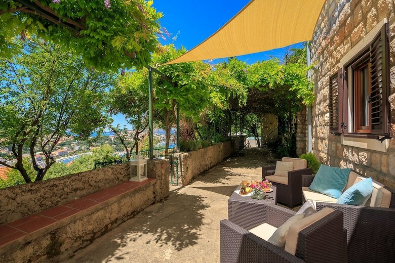 Hedera Estate, Villa Hedera XII