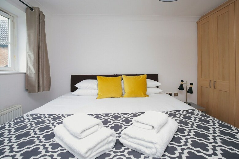 Business Park Apartments (Peymans)