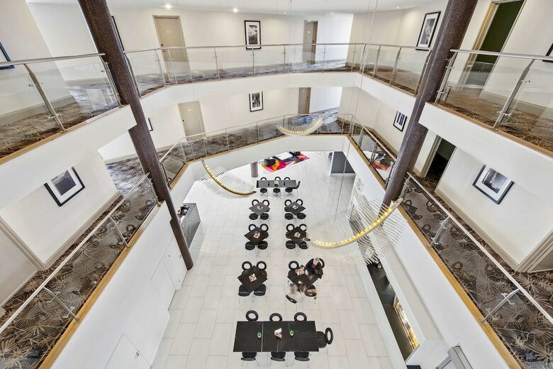 Hotel Adina Serviced Apartments Canberra Dickson