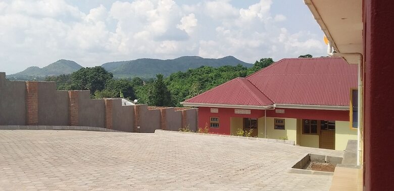 Hoima Breeze Hotel