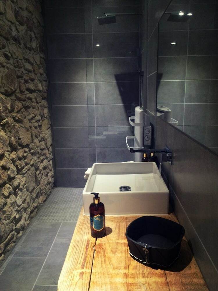 Hotel The Rhone Retreat