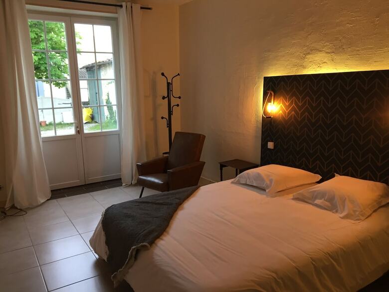 Hotel T�te � L'air
