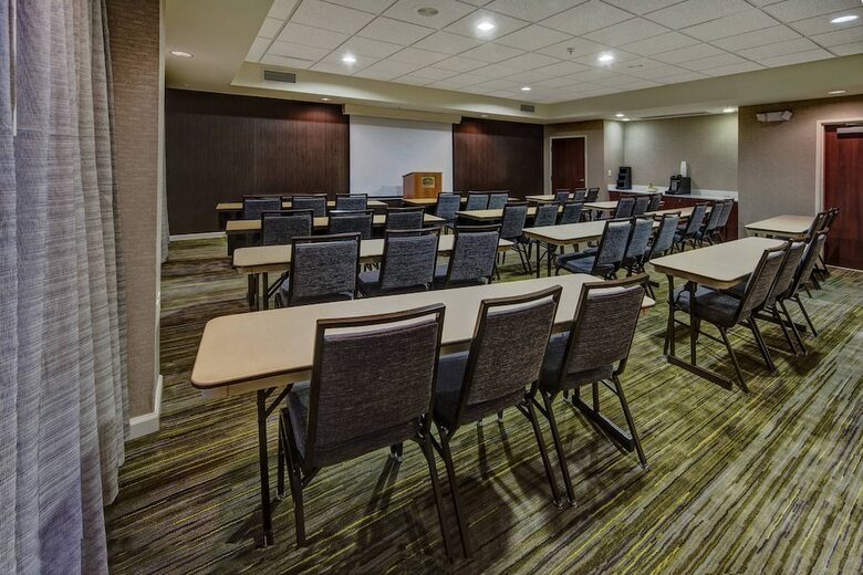 Hotel Courtyard By Marriott Alexandria
