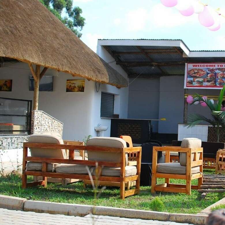 Kakiri Gardens & Hotel