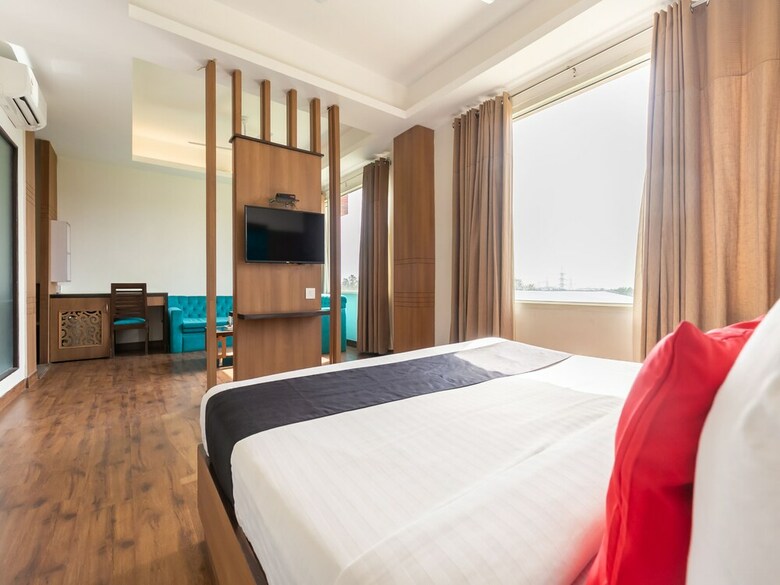 Capital O 26351 Hotel Classic Residency