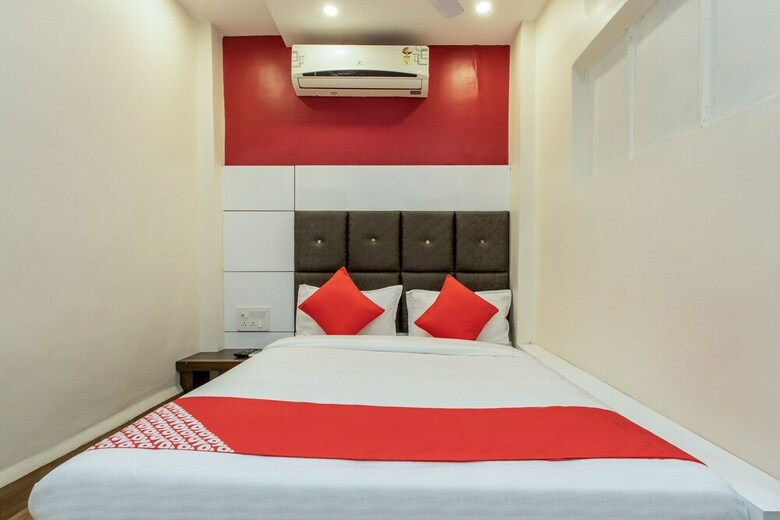 Hotel Oyo 24822 Samarth Guest House
