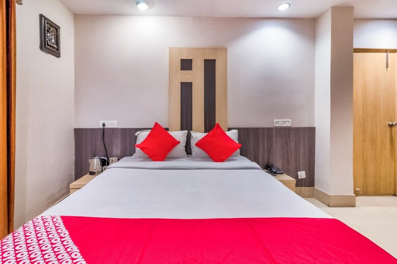 Capital O 35491 Hotel Aryan International