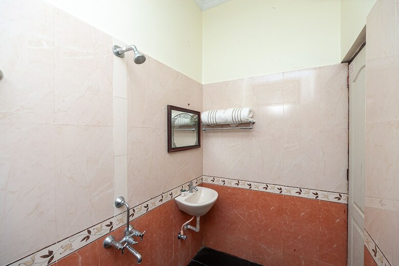 Hotel Oyo 39840 Ramyaa's Regency