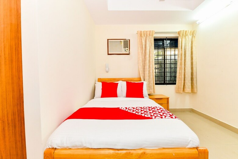 Hotel Oyo Flagship 38119 Tristar Residency