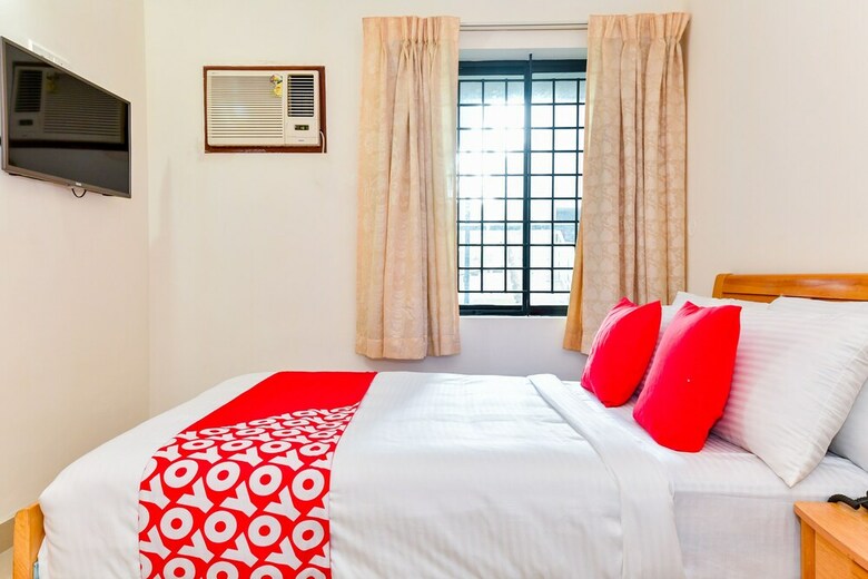 Hotel Oyo Flagship 38119 Tristar Residency