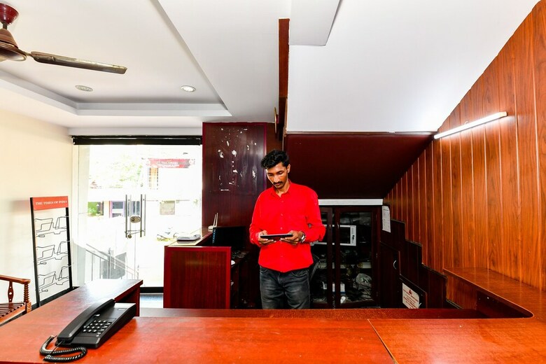 Hotel Oyo Flagship 38119 Tristar Residency