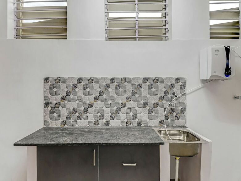 Hotel Oyo Home 30639 Elegant Stay J P Nagar