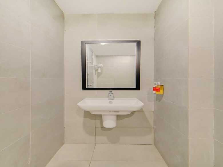Hotel Oyo Townhouse 111 A3 Empire