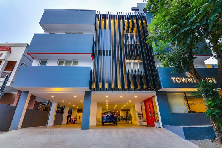 Hotel Oyo Townhouse 87 Spartan Nagar
