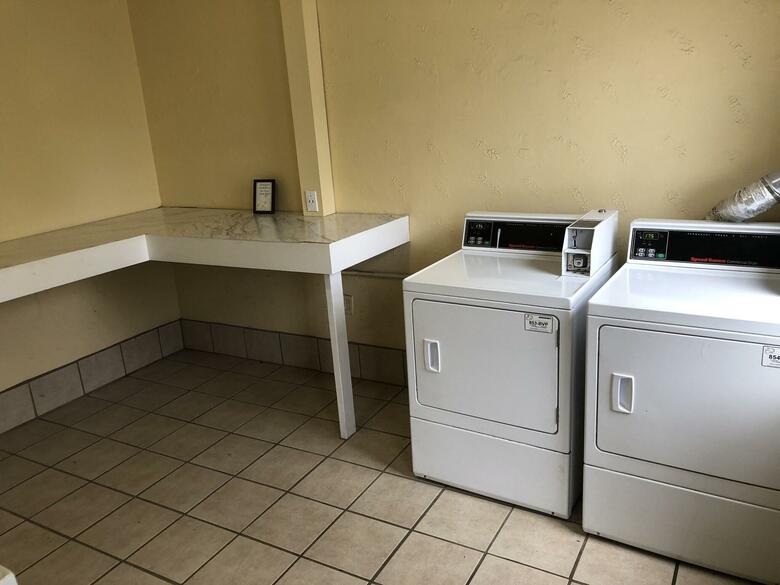 Hotel Days Inn