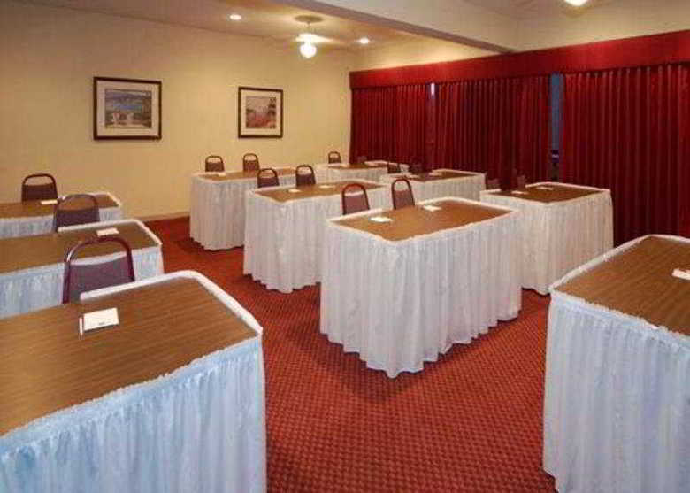 Hotel Comfort Suites Near The Galleria