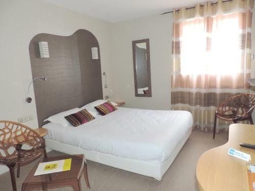 Hotel Logis Auv'h�tel