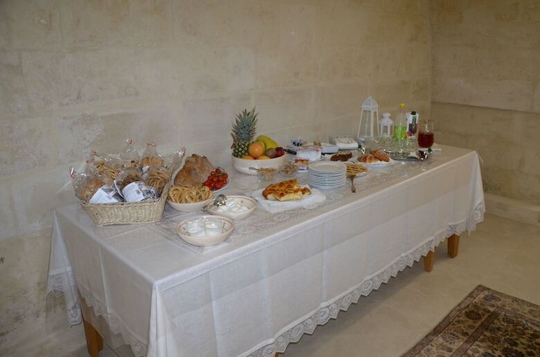 Hotel In & Out Matera