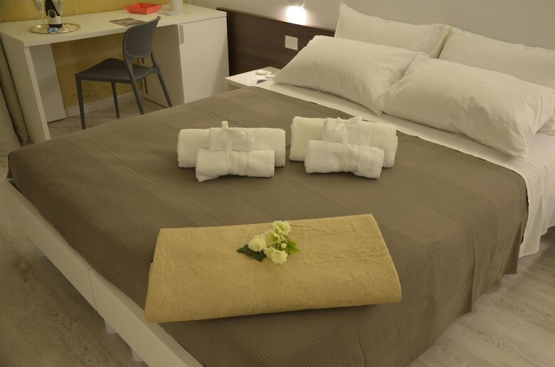 Hotel In & Out Matera