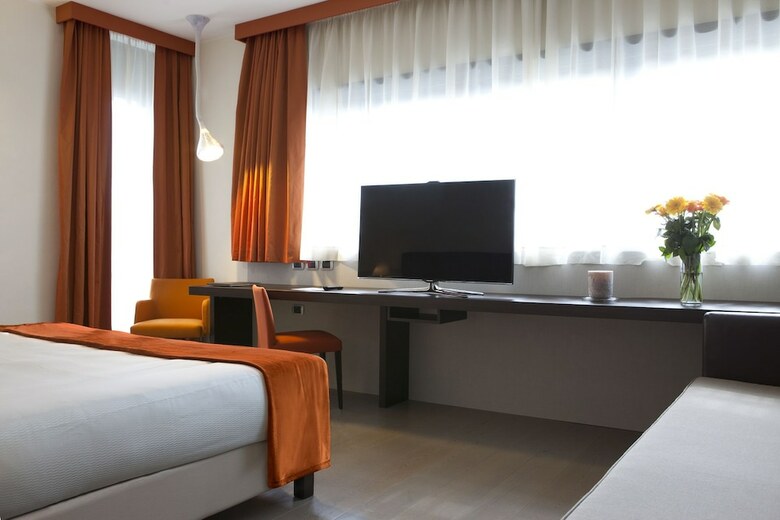 Hotel Rmh Modena Des Arts