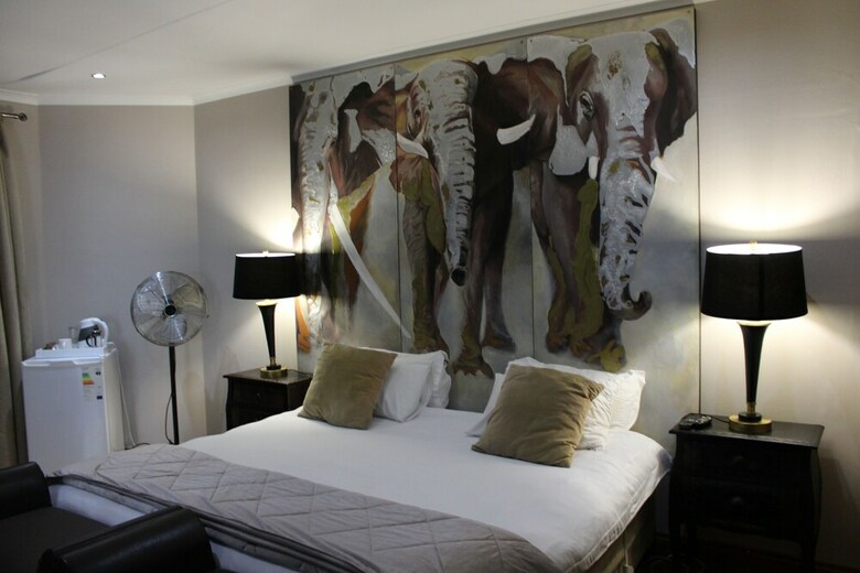 Bed & Breakfast House And Heart Guest House