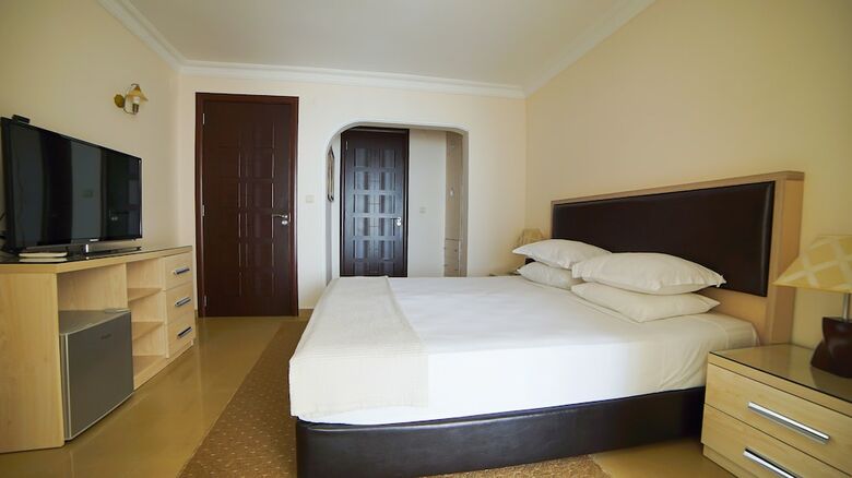 Hotel Kobuleti Beach Club