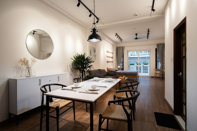 Aparthotel Nyna Homestay