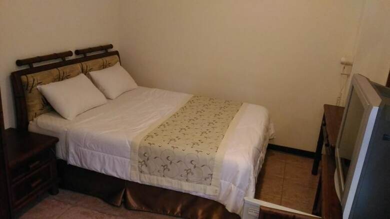 Bed & Breakfast Lily Village