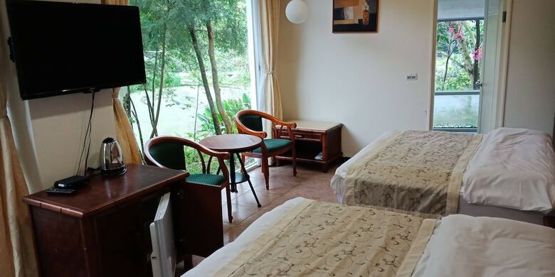 Bed & Breakfast Lily Village