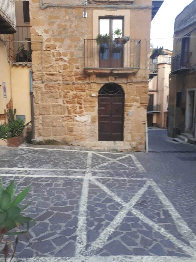 Piano Di Gamez Apartments