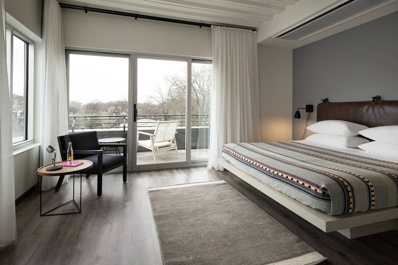 Hotel Moxy Nashville Vanderbilt Area