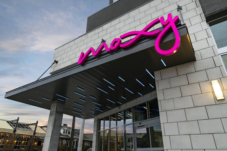 Hotel Moxy Nashville Vanderbilt Area