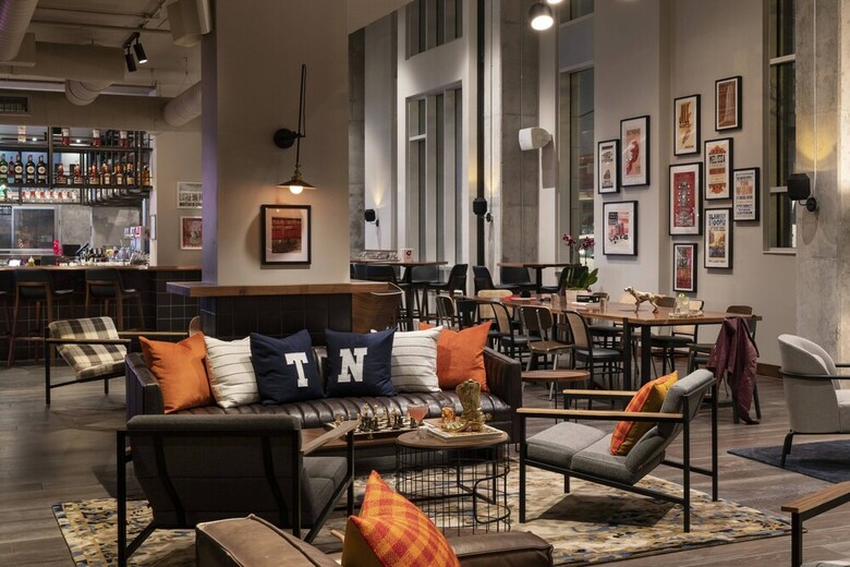 Hotel Moxy Nashville Vanderbilt Area