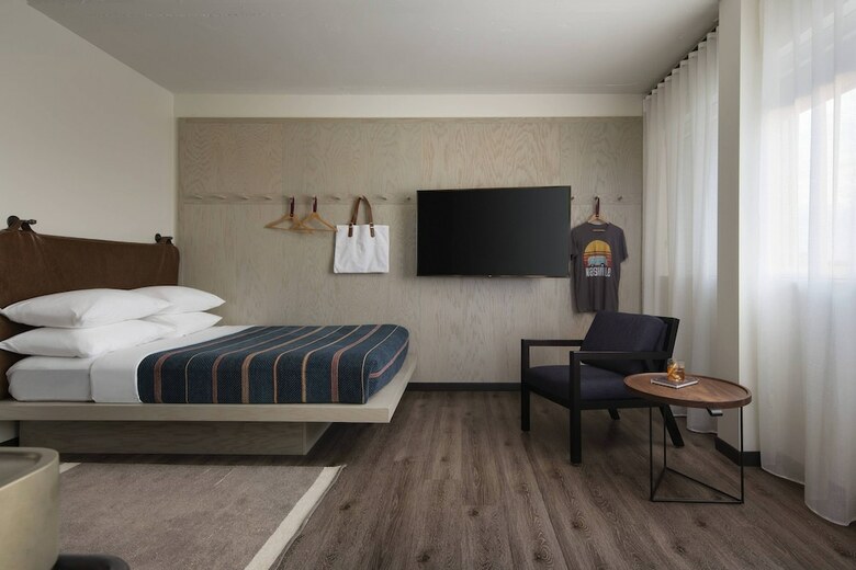 Hotel Moxy Nashville Vanderbilt Area