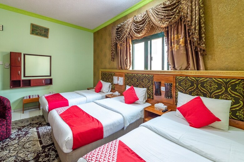 Oyo 191 Golden Sea Hotel