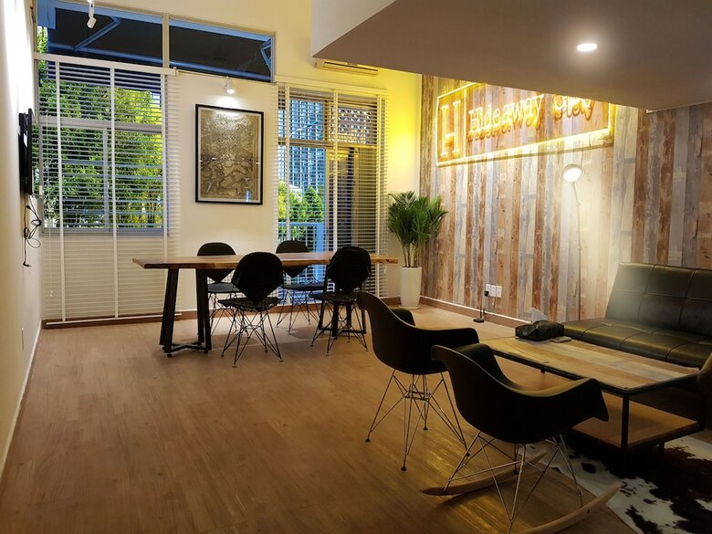 Apartamentos Hideawaystay Sleep & Work In Duplex