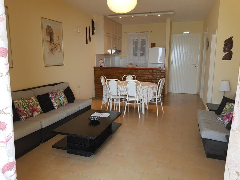 Apartamentos Menigos Aa2 N O62 Seaview 2bedroom