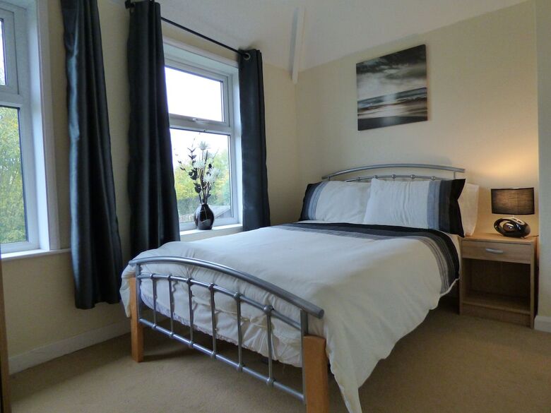 Hotel Birdholme House