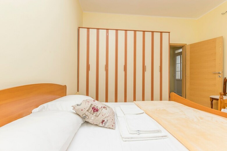 House Vila Rosales
