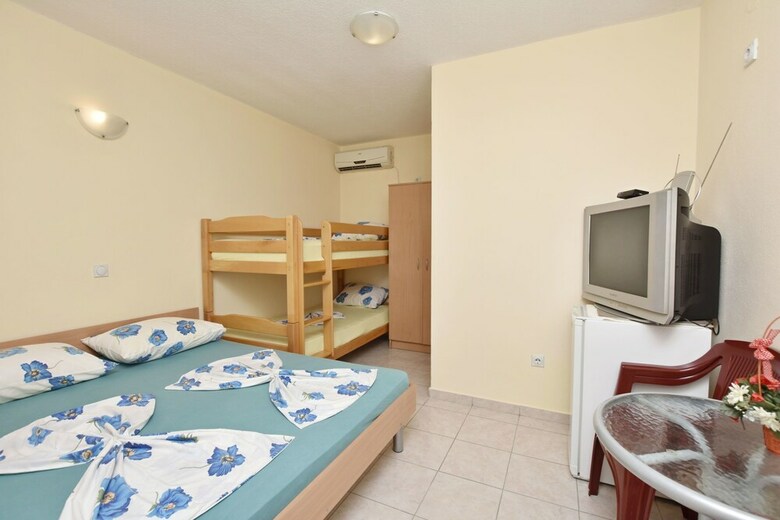 Apartments And Rooms Villa Mia