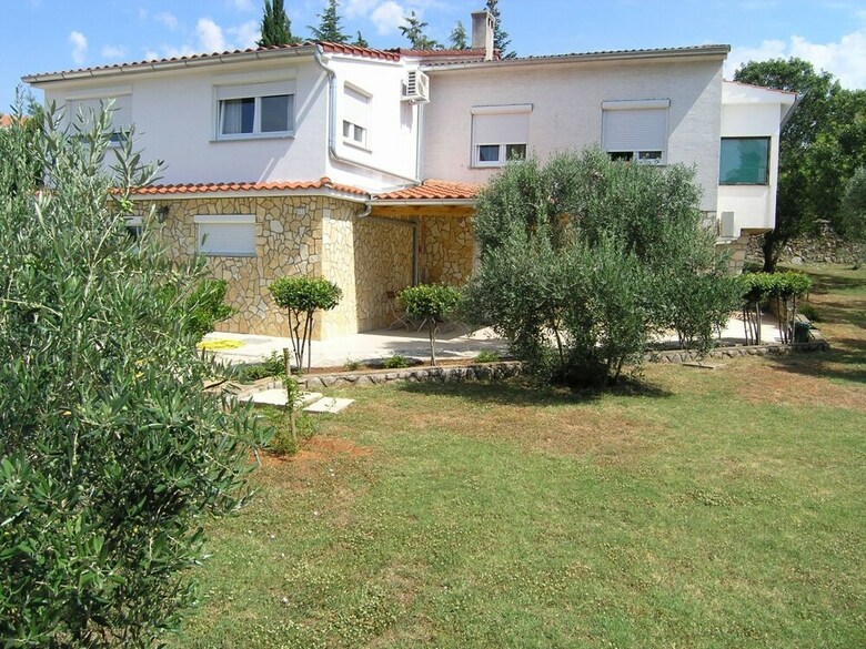 Apartment And Room Martina