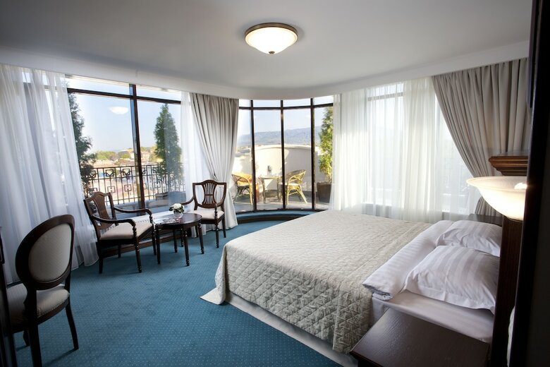 Aleksandrovski Grand Hotel Vladikavkaz